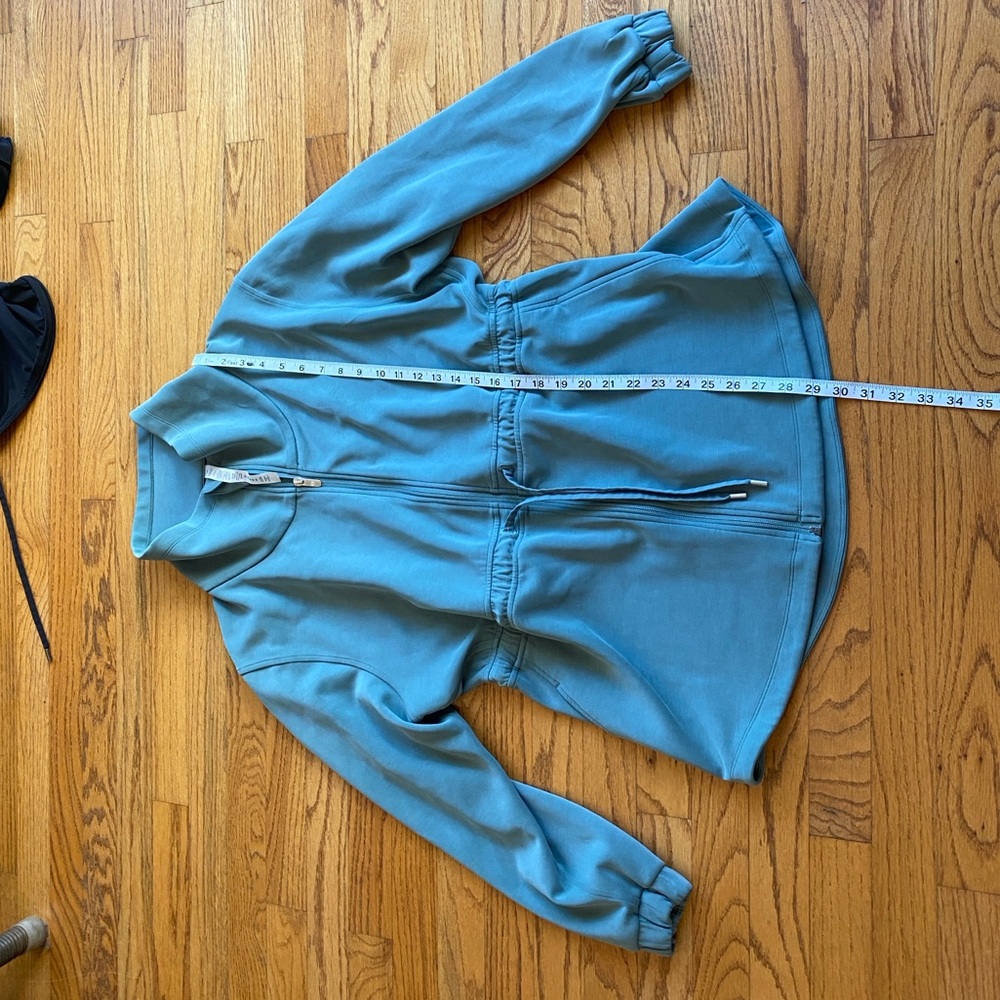 Lululemon Softstreme Cinch-Waist Jacket Size 12 - Picture 4 of 9